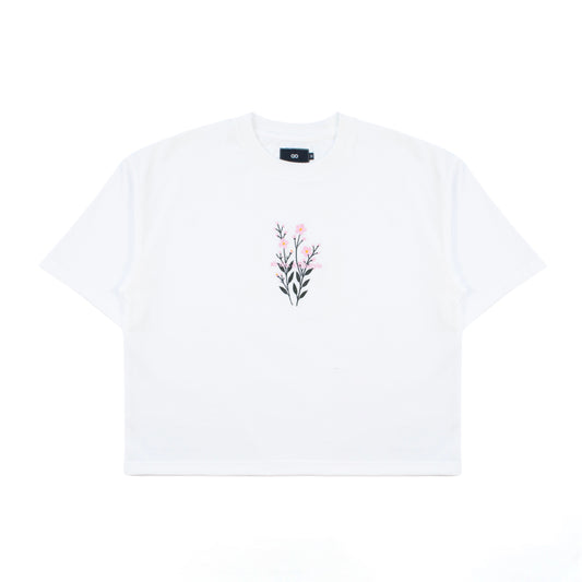 oversized boxy cropped tee | flora in vintage white