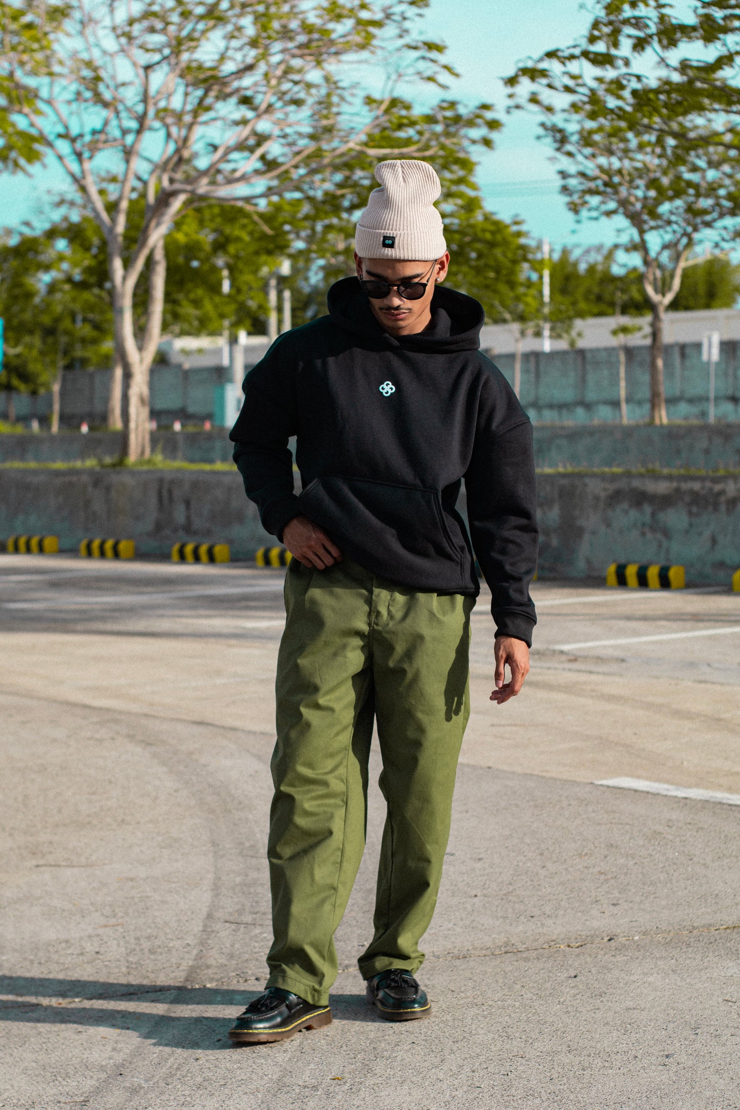 work trousers | hybrid belt-loop | loose-fit | classic twill | fern