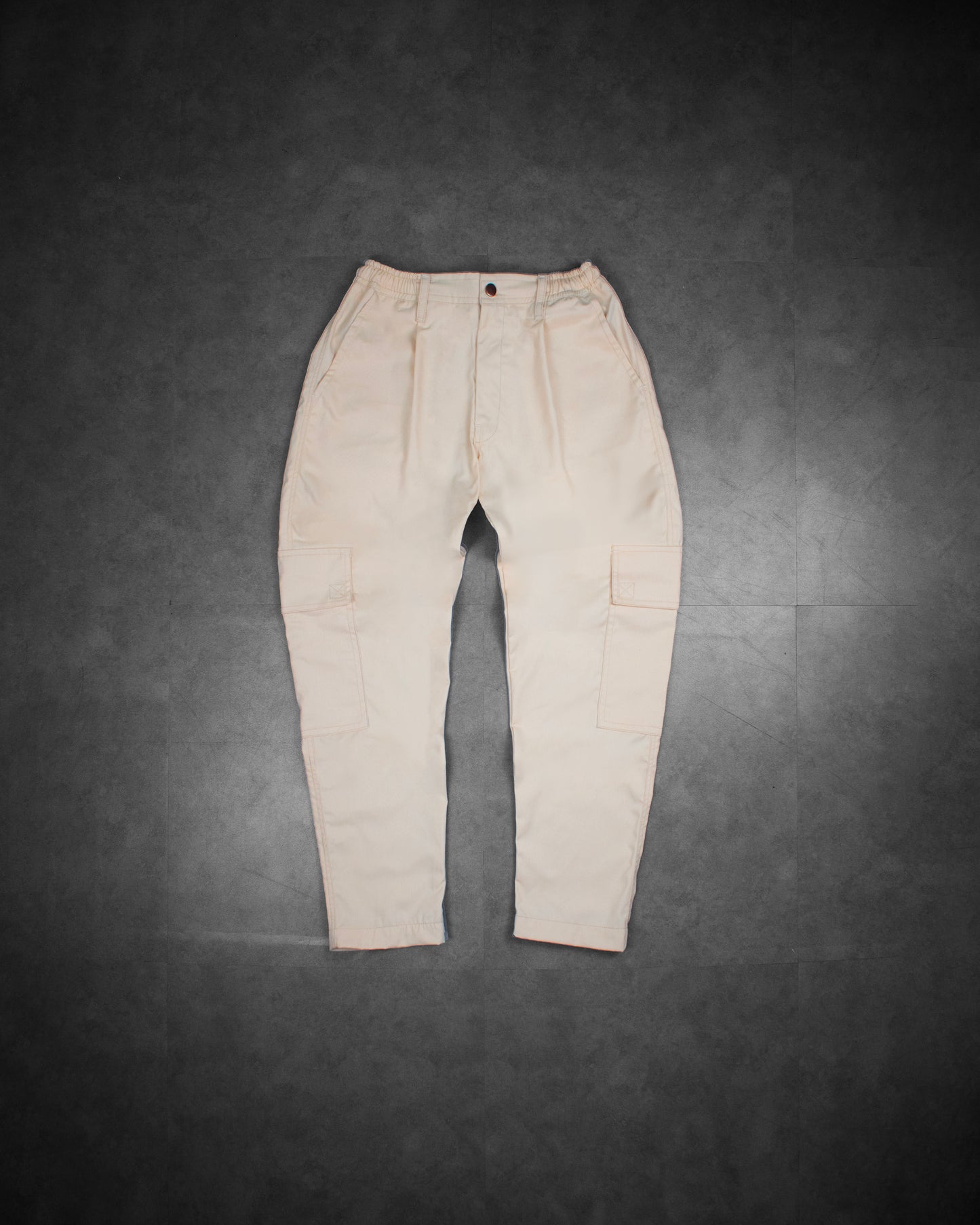 work trousers | utility hexa-pockets | hybrid belt-loop | loose-fit | classic twill | crème