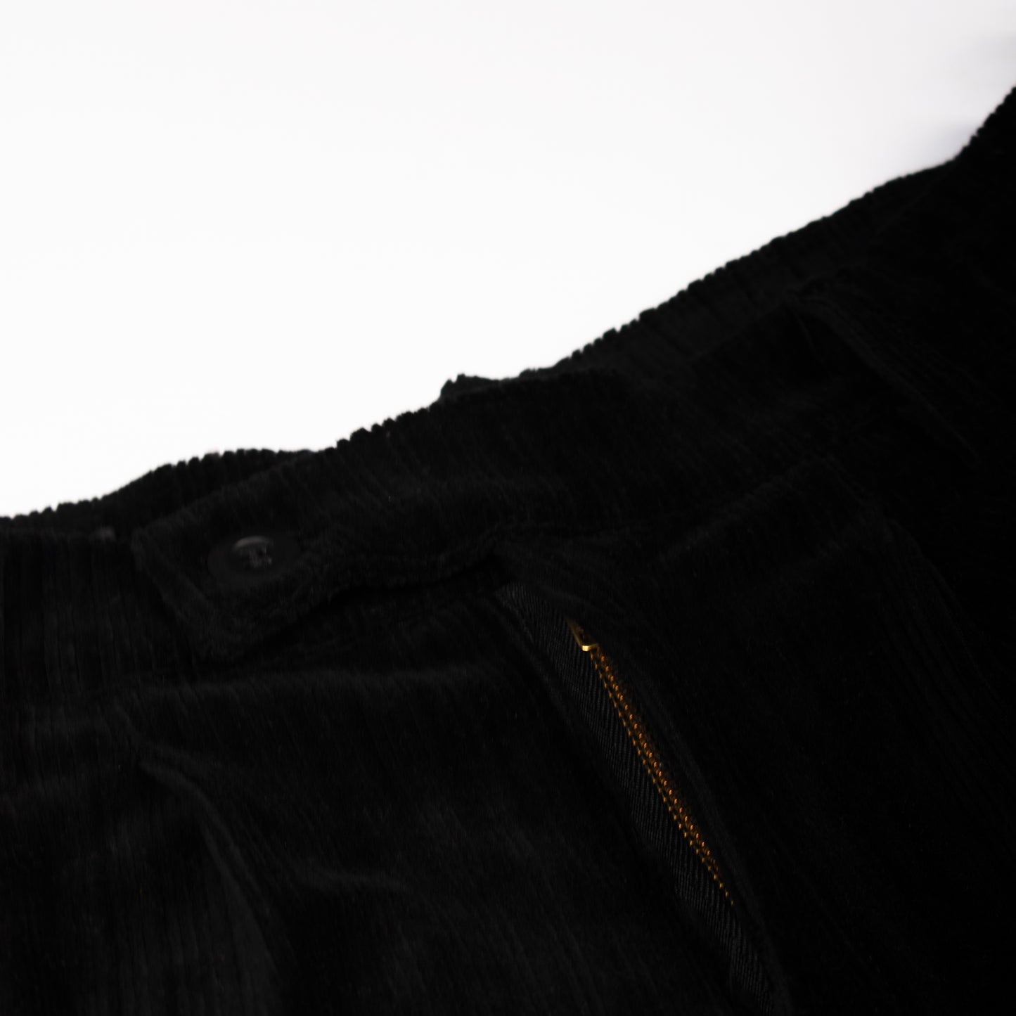 wide & straight pleated trousers | black velvet