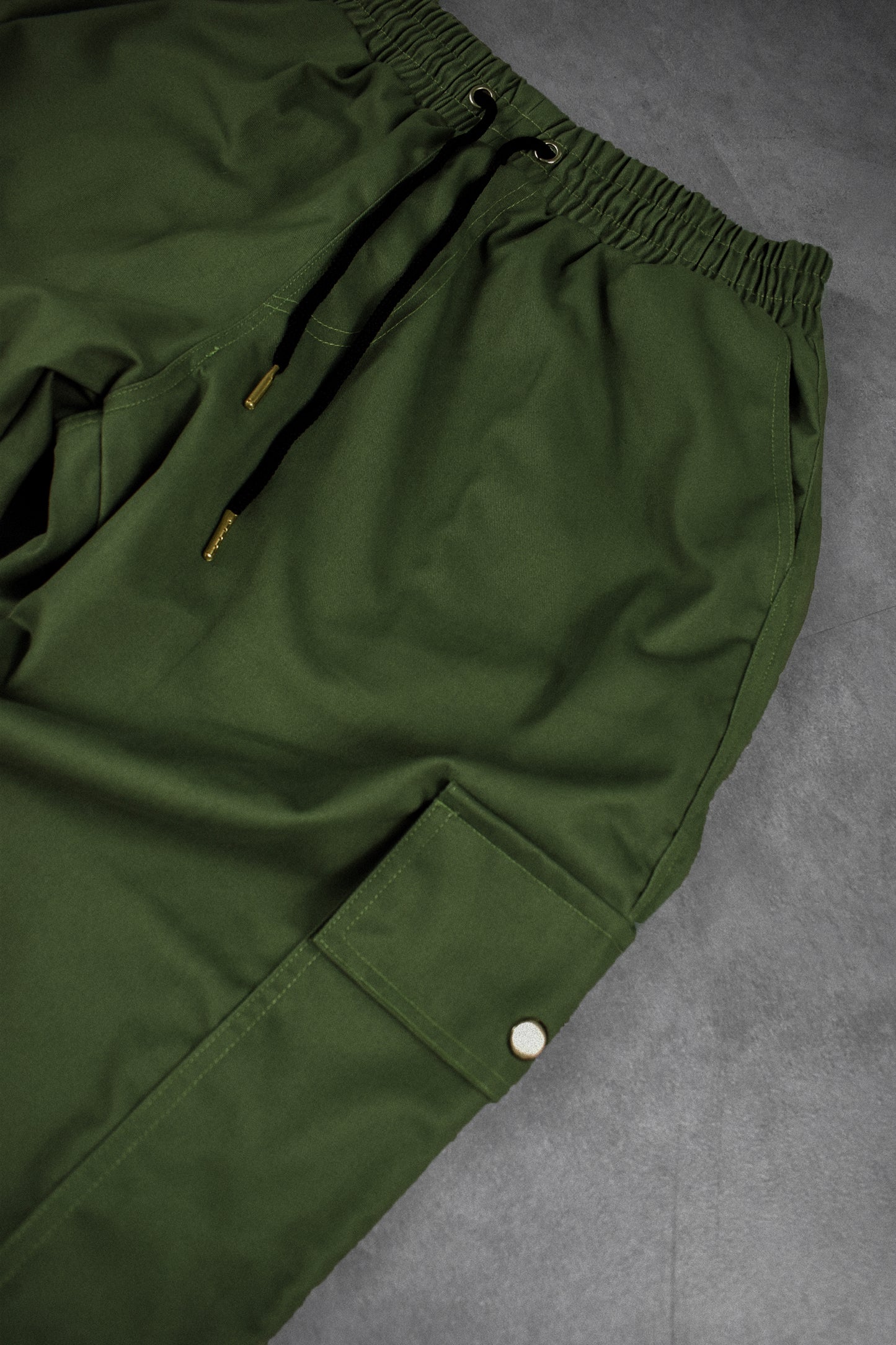 cargo pants | classic III | loose-fit | single-snap | fern