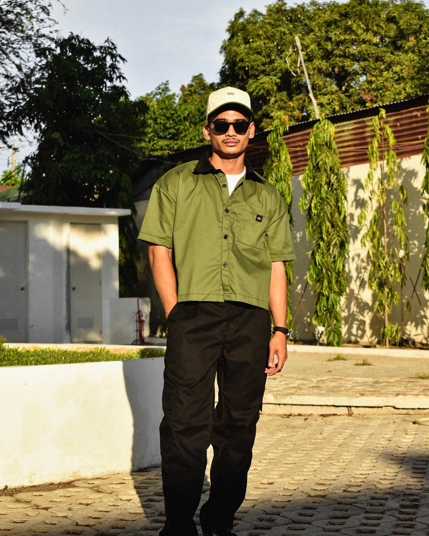 cropped polo shirt | button-down | drop shoulder | dual-tone and box fit | classic twill | fern