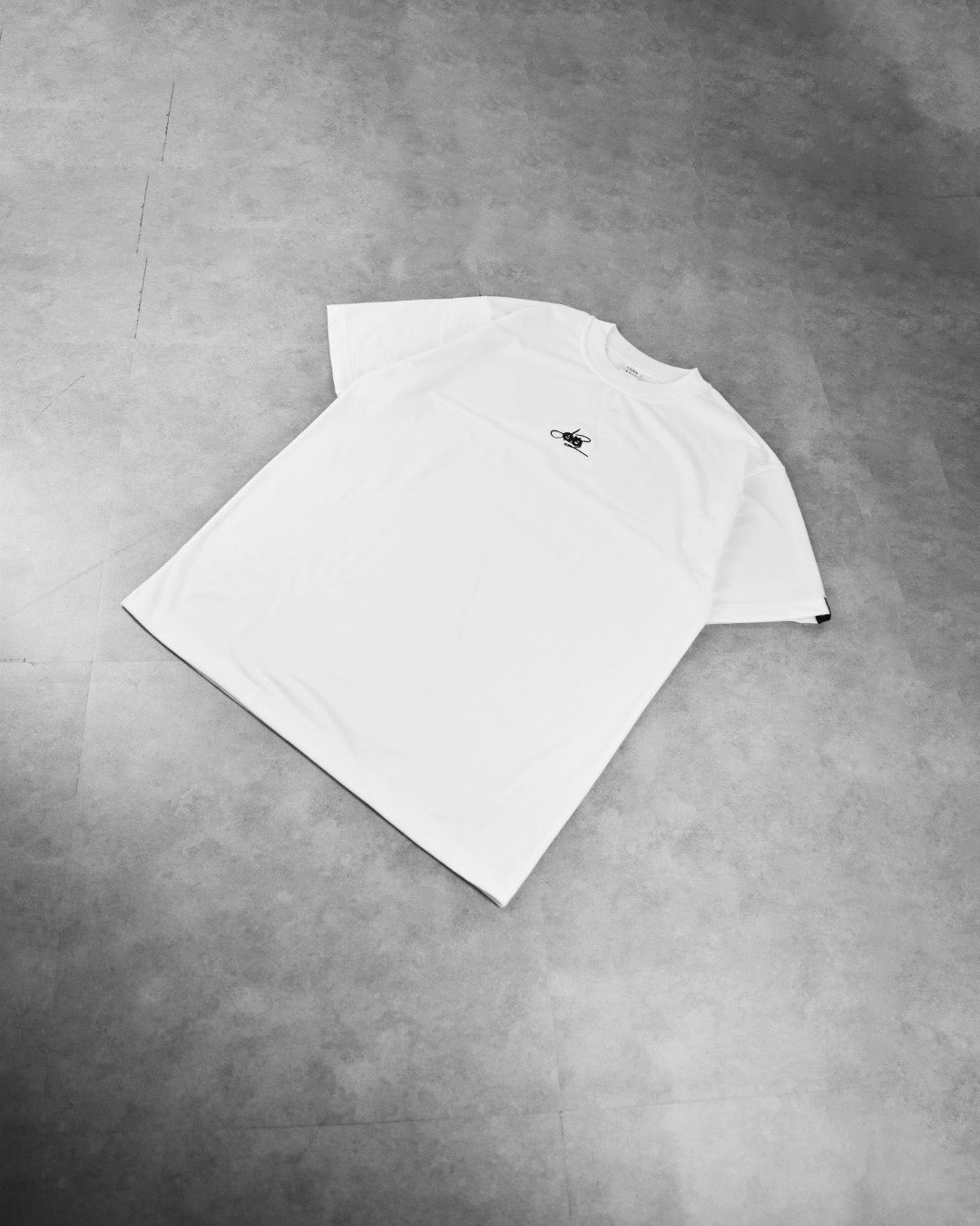 everyday tee | mock neck | signature embroidered | white