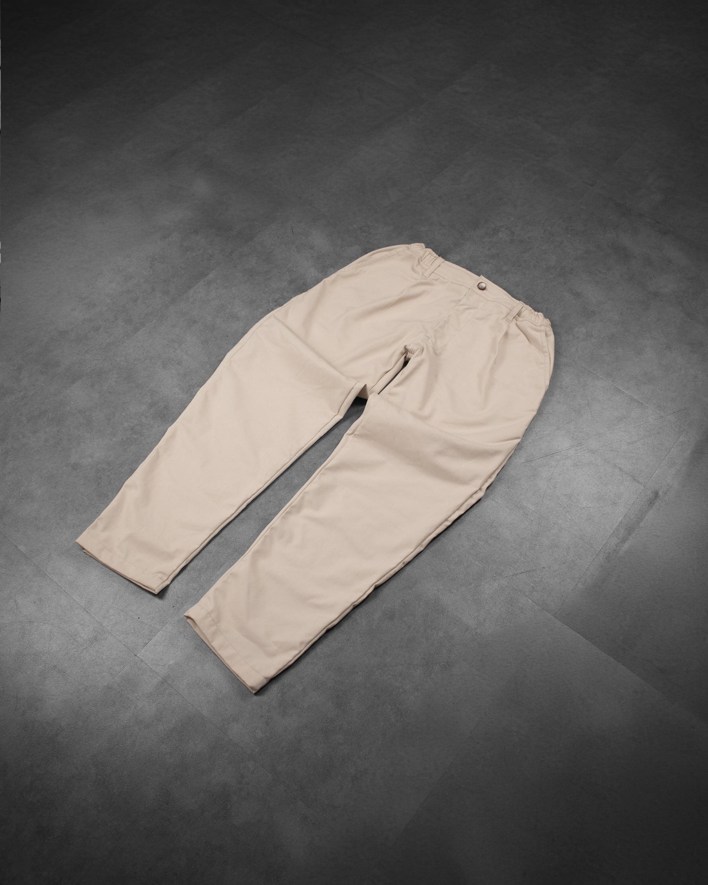 work trousers | hybrid belt-loop | loose-fit | classic twill | crème