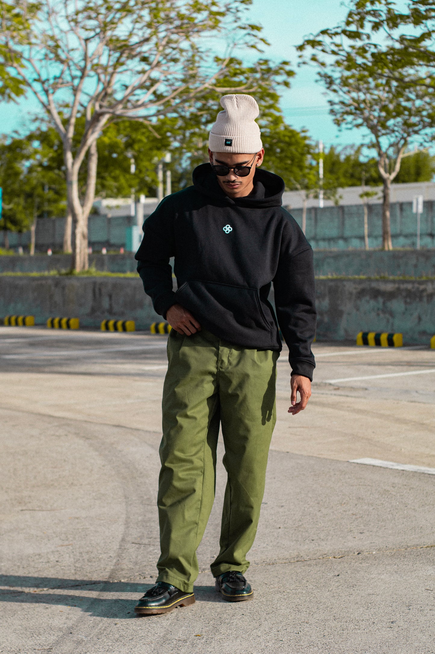 work trousers | hybrid belt-loop | loose-fit | classic twill | fern