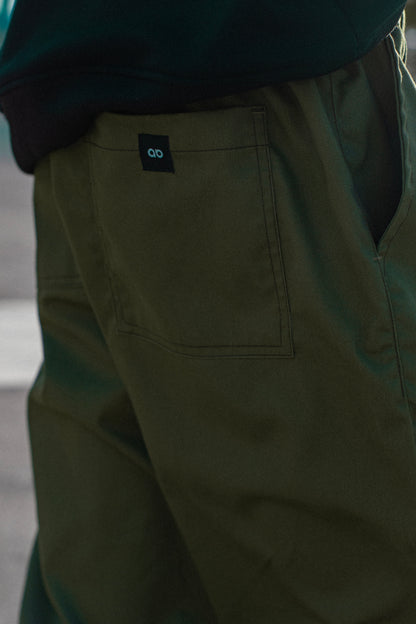 work trousers | hybrid belt-loop | loose-fit | classic twill | fern