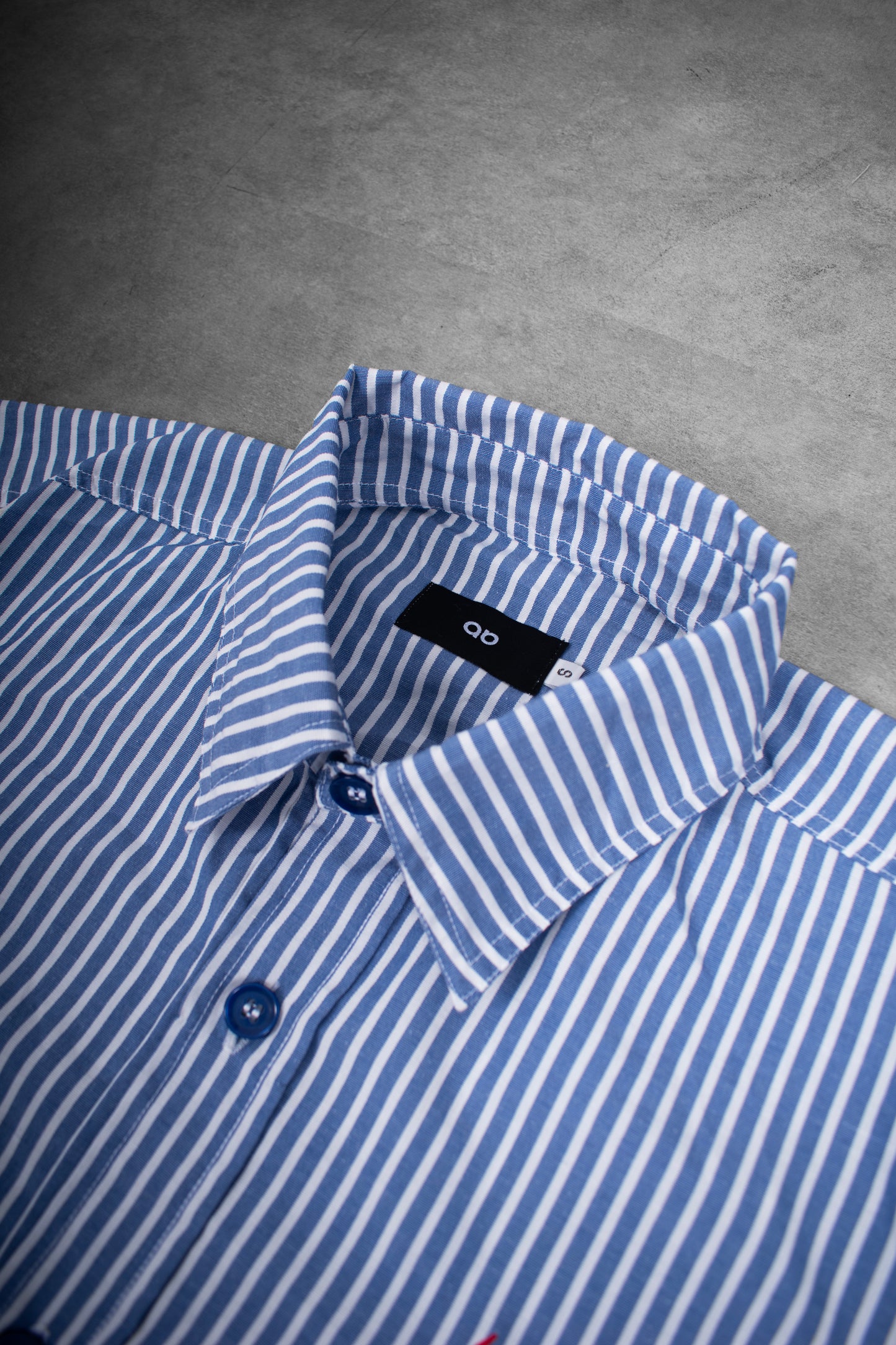 long sleeve shirt | button-down | loose-fit | retro striped | vintage blue