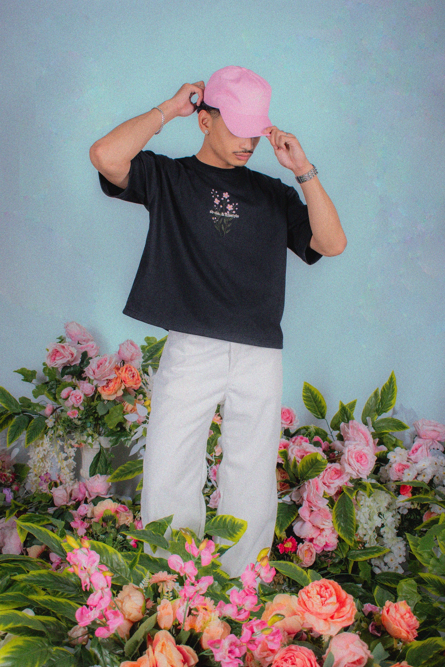 oversized tee | "cropped and box" fit | 260gsm | flora | black